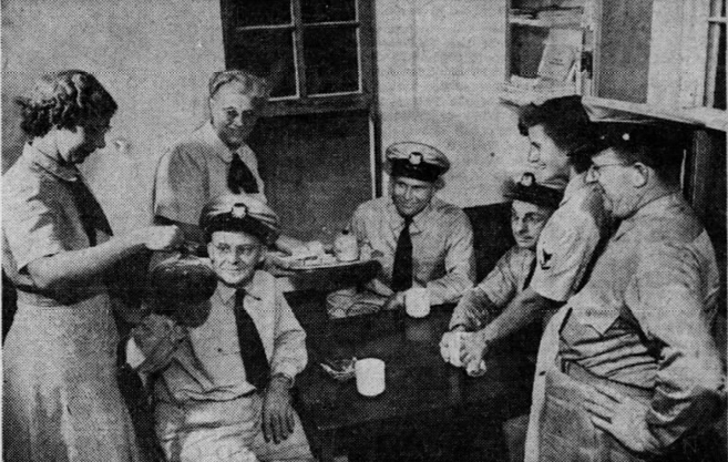 4. A September 1944 photo of temporary reservist women on duty at Tampa’s military canteen at Tampa. (Tampa Tribune, September 3, 1944)