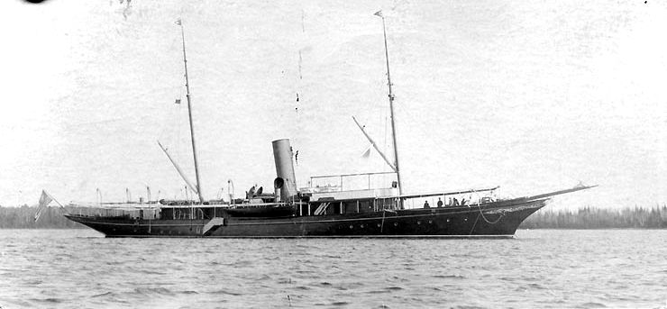 A pre-war photo of the steam yacht Rambler, which was converted to an armed patrol craft for wartime service (Courtesy of Naval History and Heritage Command).