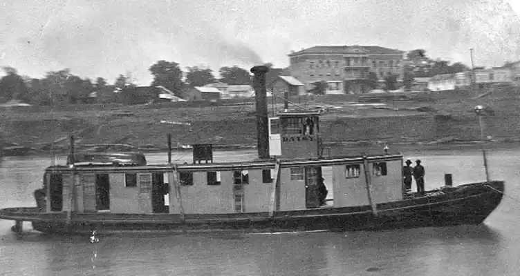 4.	Rare photograph of a Civil War-era tugboat. USS Daisy, a tugboat converted for Union naval may have been similar in design and construction to USRCS Hercules and Reliance. (www.history.uscg.mil)