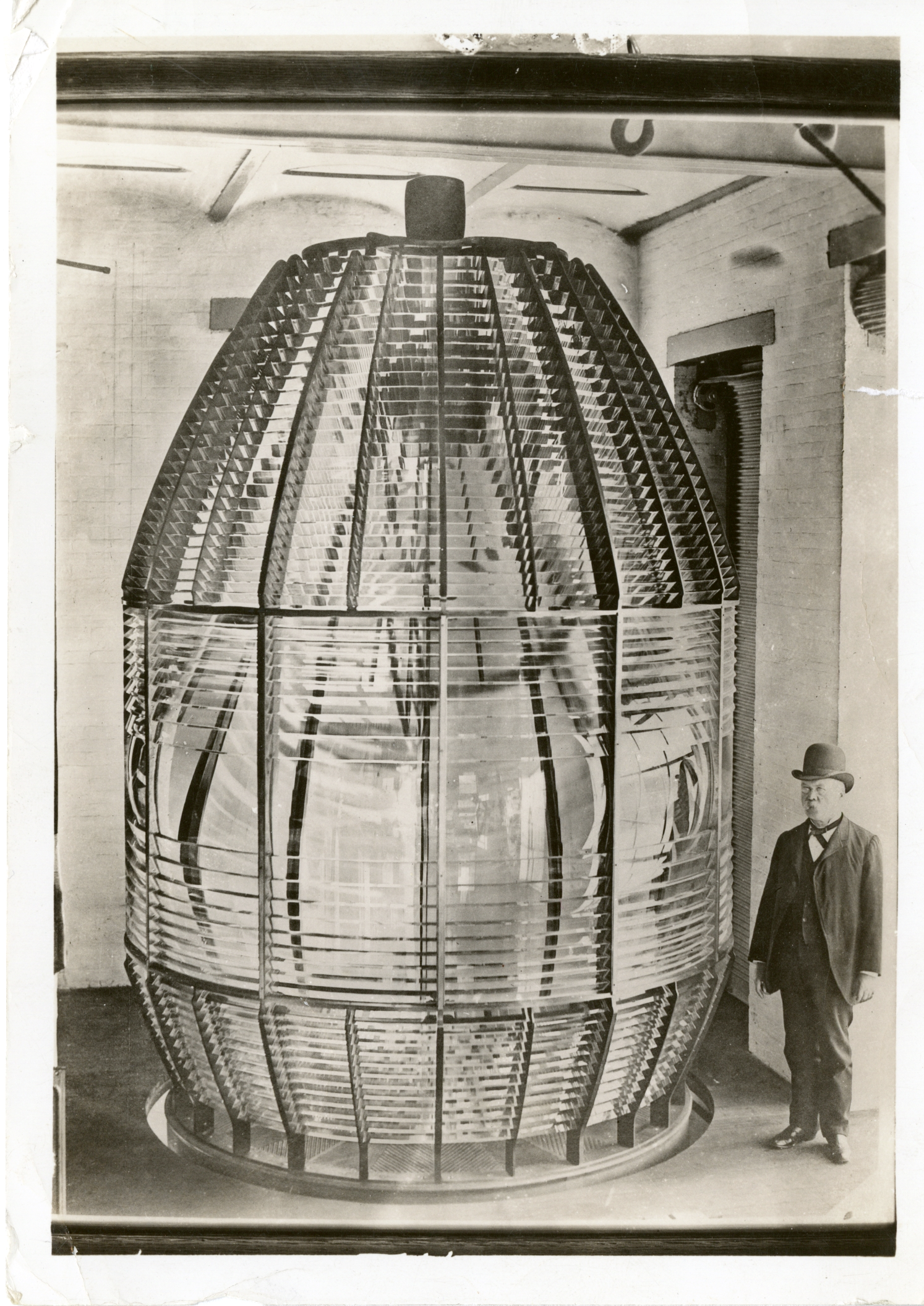 Vintage photograph of the magnificent first order lens at Makapu’u Lighthouse, which was maintained by Manuel Ferreira for thirteen years. (U.S. Coast Guard Collection)