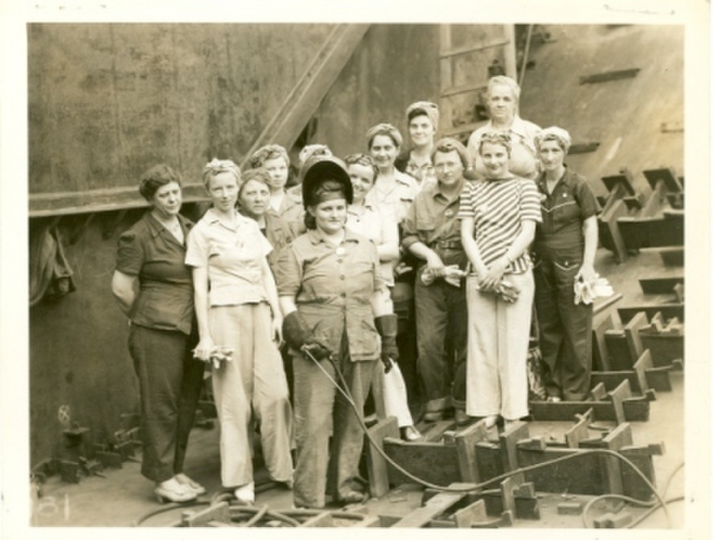 A 1944 photo of the women of Toledo Shipbuilding that helped build Icebreaker Mackinaw. (U.S. Coast Guard)